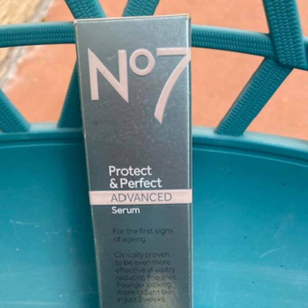 No7 Protect and Perfect Advanced Serum 1 oz